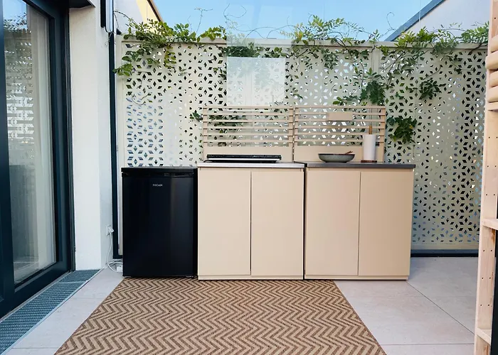 Rooftop Hideaway Mit Whirlpool & Panorama דירה *