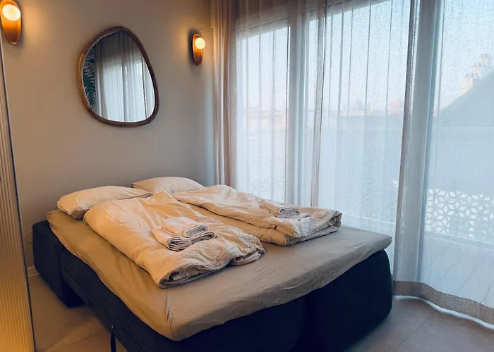 Rooftop Hideaway Mit Whirlpool & Panorama