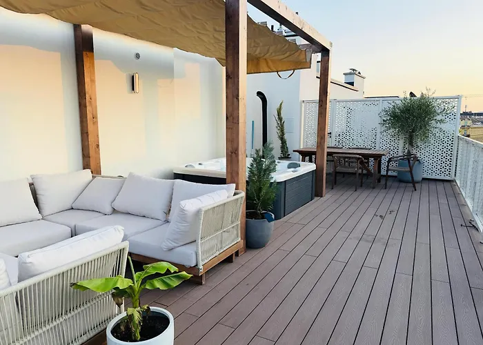 Rooftop Hideaway Mit Whirlpool & Panorama דירה וינה